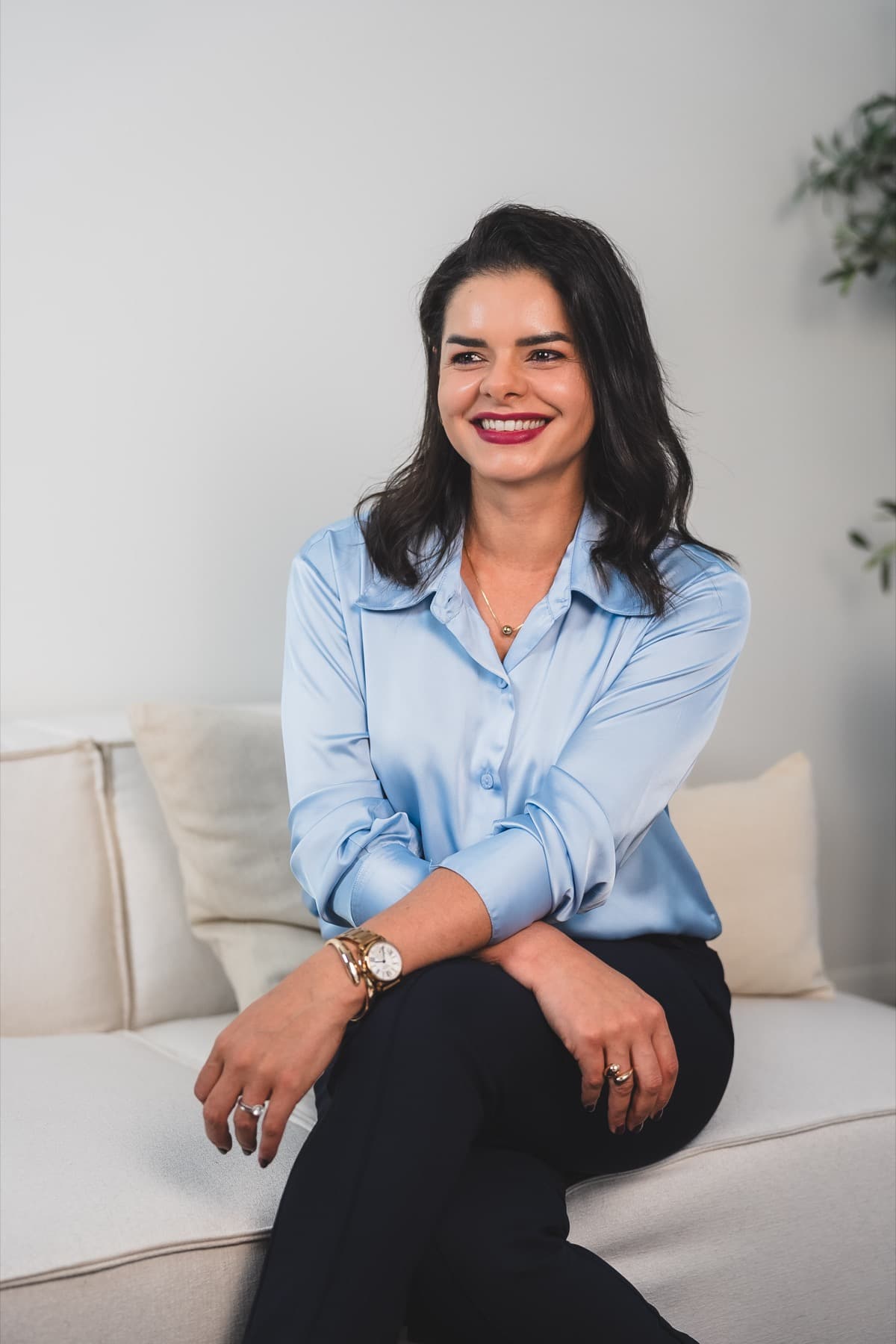 Elaine, founder of LanexPro, in a professional portrait.